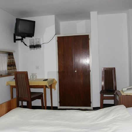 Hotel Alfa Zermatt Bagian luar foto