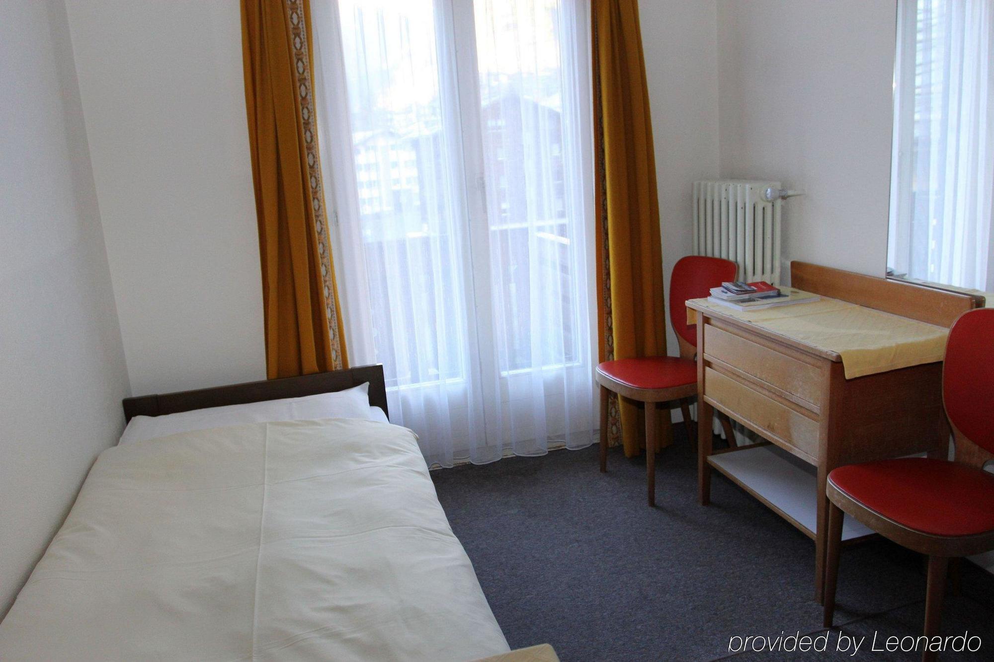 Hotel Alfa Zermatt Bagian luar foto
