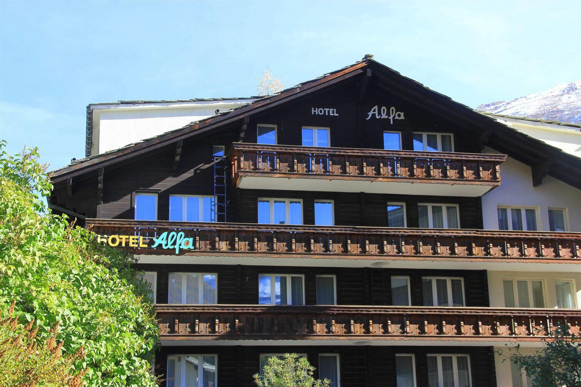 Hotel Alfa Zermatt Bagian luar foto