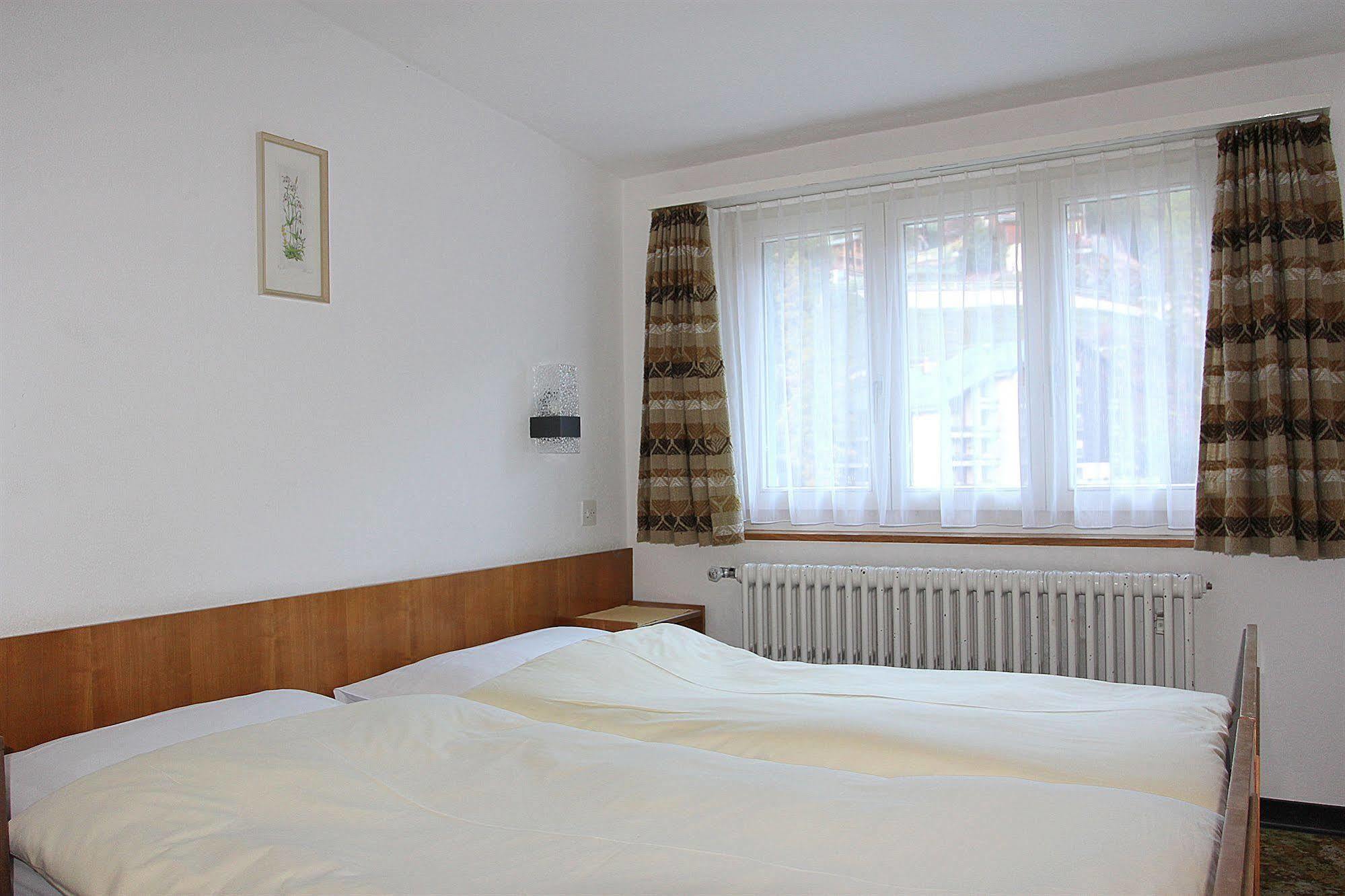 Hotel Alfa Zermatt Bagian luar foto
