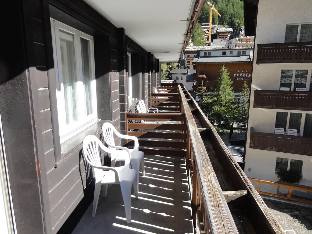 Hotel Alfa Zermatt Bagian luar foto