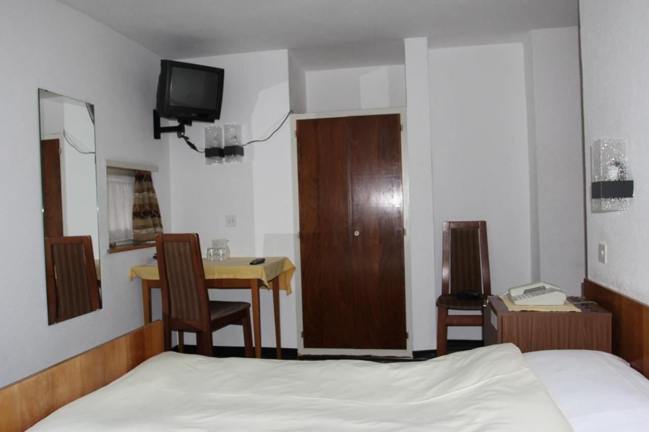 Hotel Alfa Zermatt Bagian luar foto